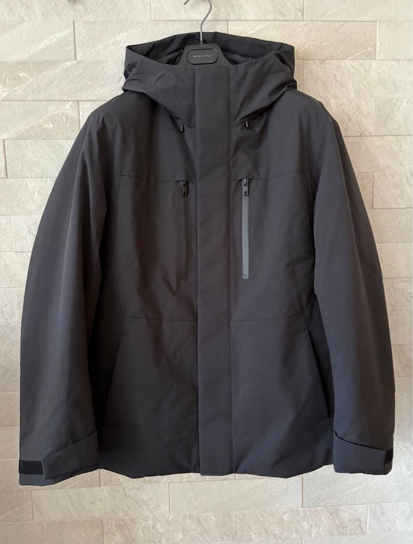 ユニクロ　2025AW ハイブリッドダウンパーカー ブラック　Lサイズ