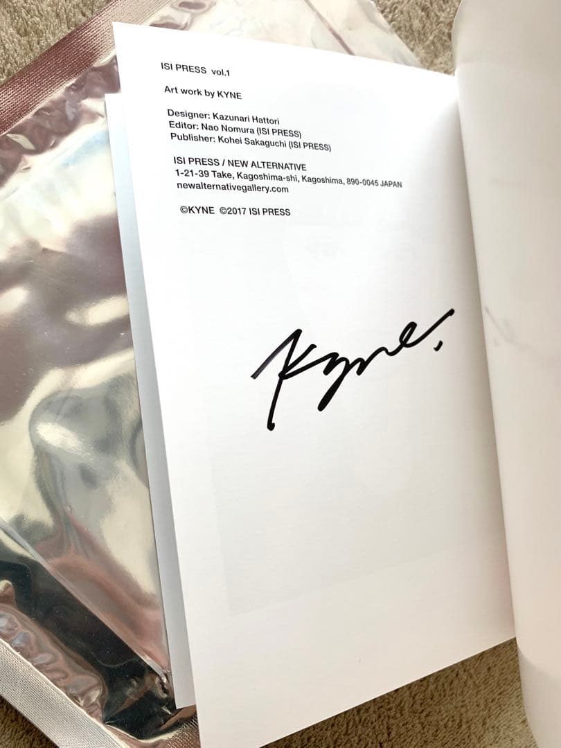 “直筆サイン入り” kyne ISI PRESS vol.1 サイン本