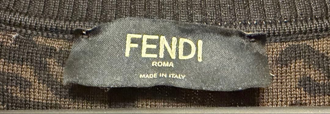 FENDI ロゴパターン ニットセーター