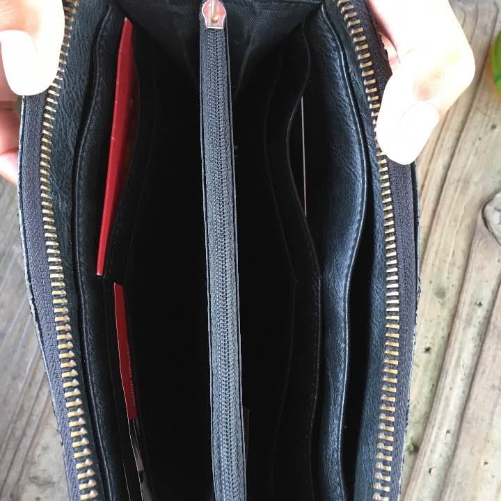 サーティーンJAPANの財布