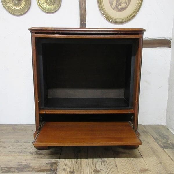 イギリス アンティーク 家具 キャビネット 飾り棚 収納 キャスター 6622c