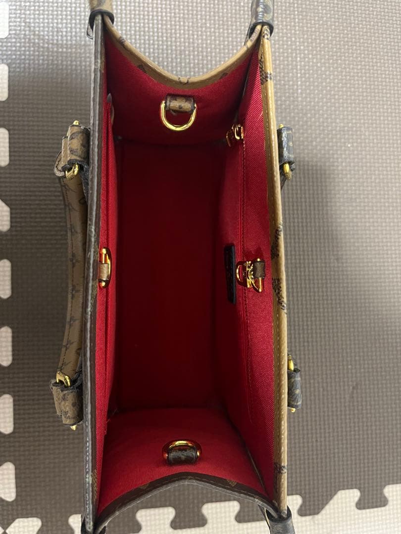 LOUIS VUITTON ルイ・ヴィトン モノグラム オンザゴー