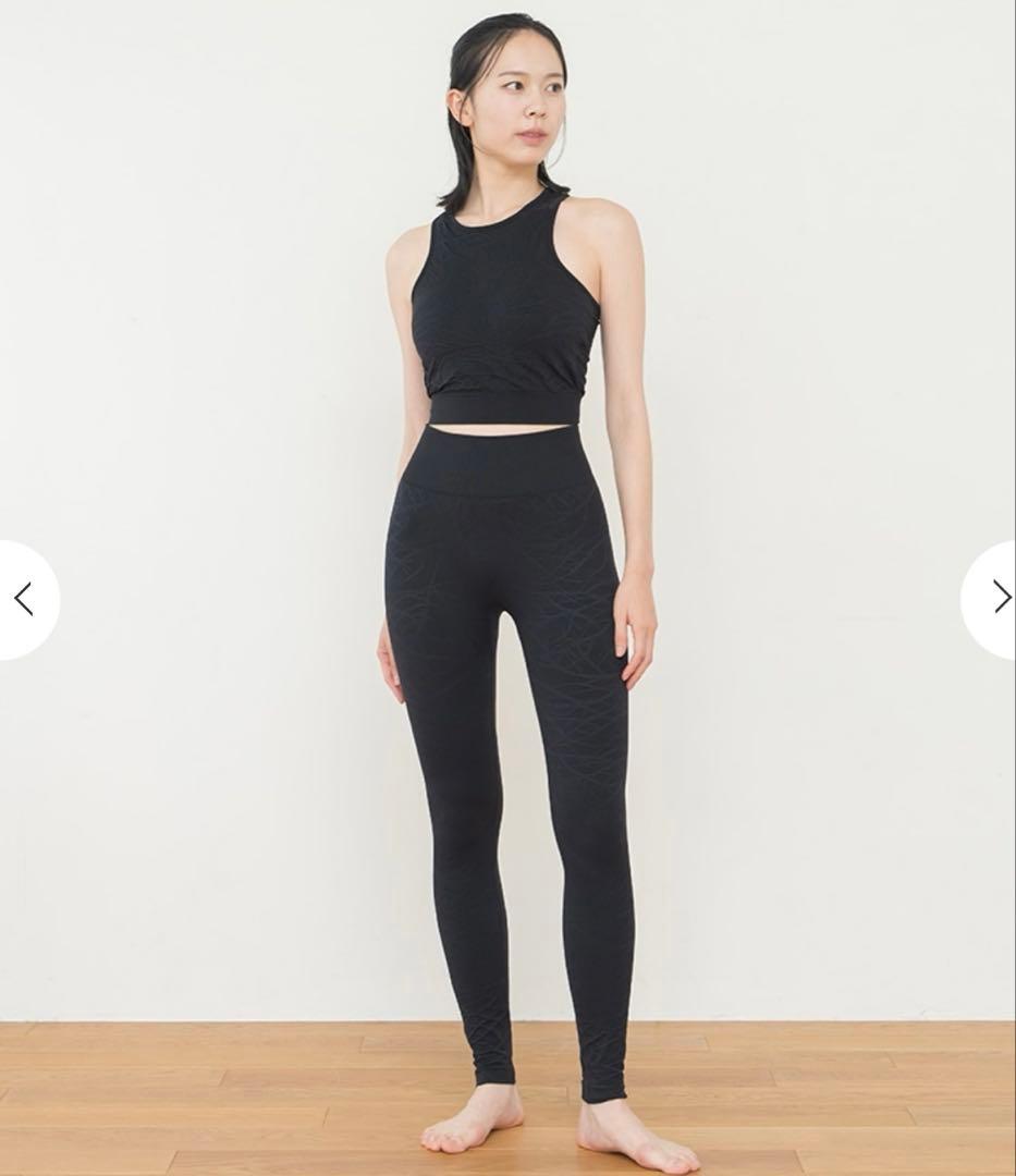 (SUKALA)ブラトップレギンスセット　Sサイズ