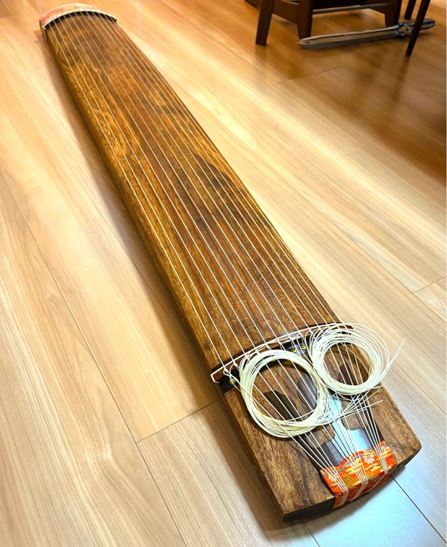【送料込み！付属品付き】お琴　13弦　カバー付き