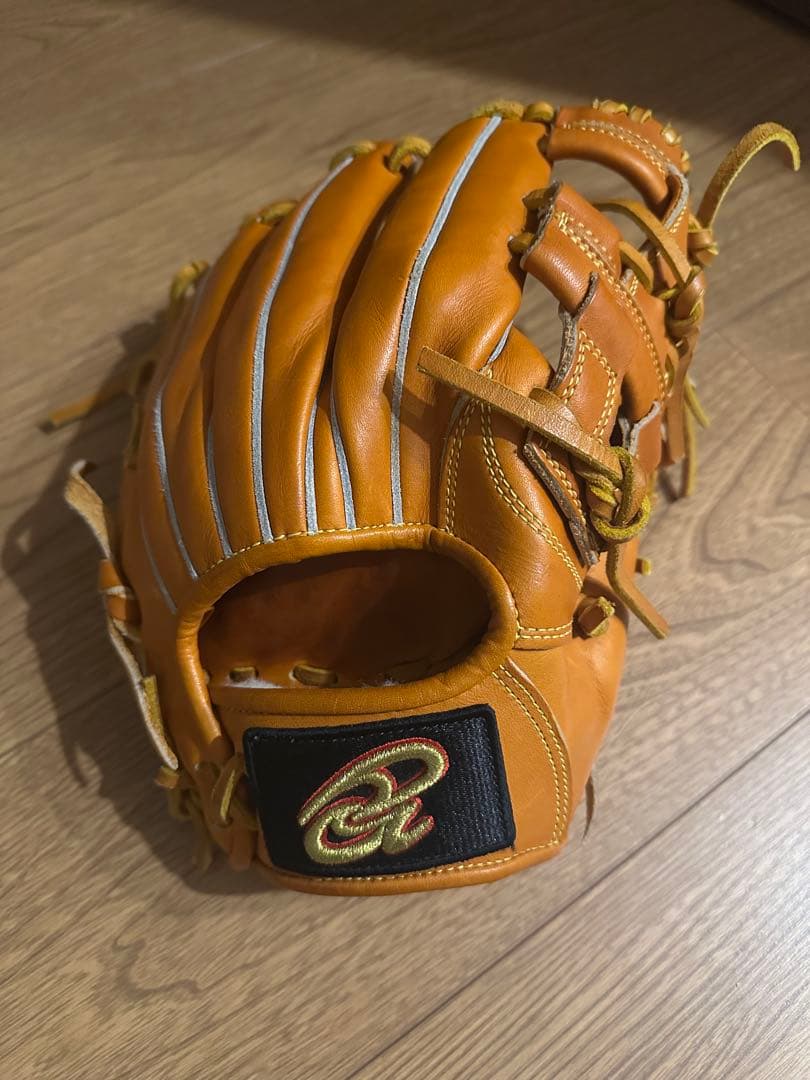 ★今年中値下げ★Donaiya 硬式用グローブ 山田哲人型 内野手用