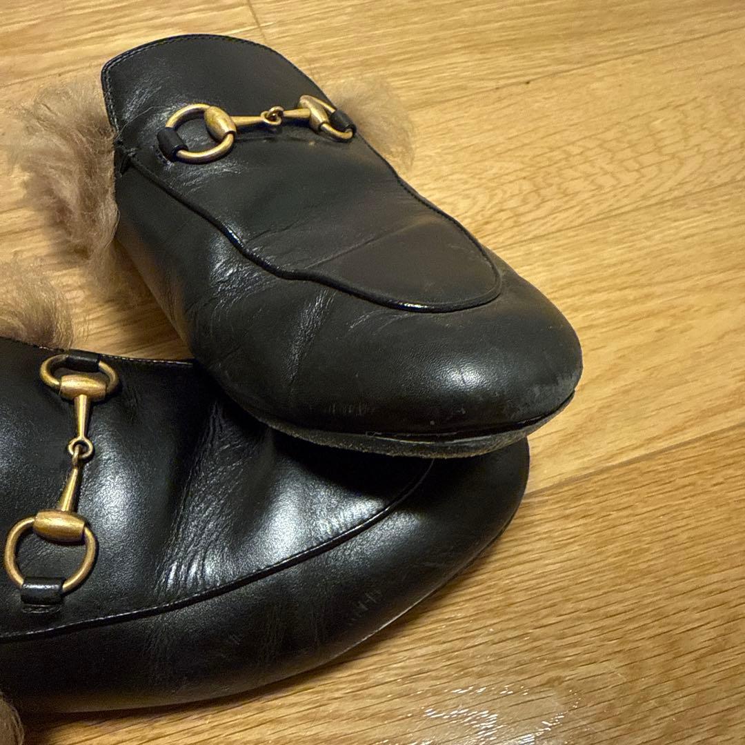 GUCCI ブラックファー付きミュール