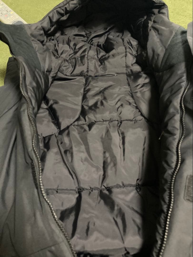 ACUORE ブラック 中綿　ベンチコート フード付き　美品　貴重　サイズ　L