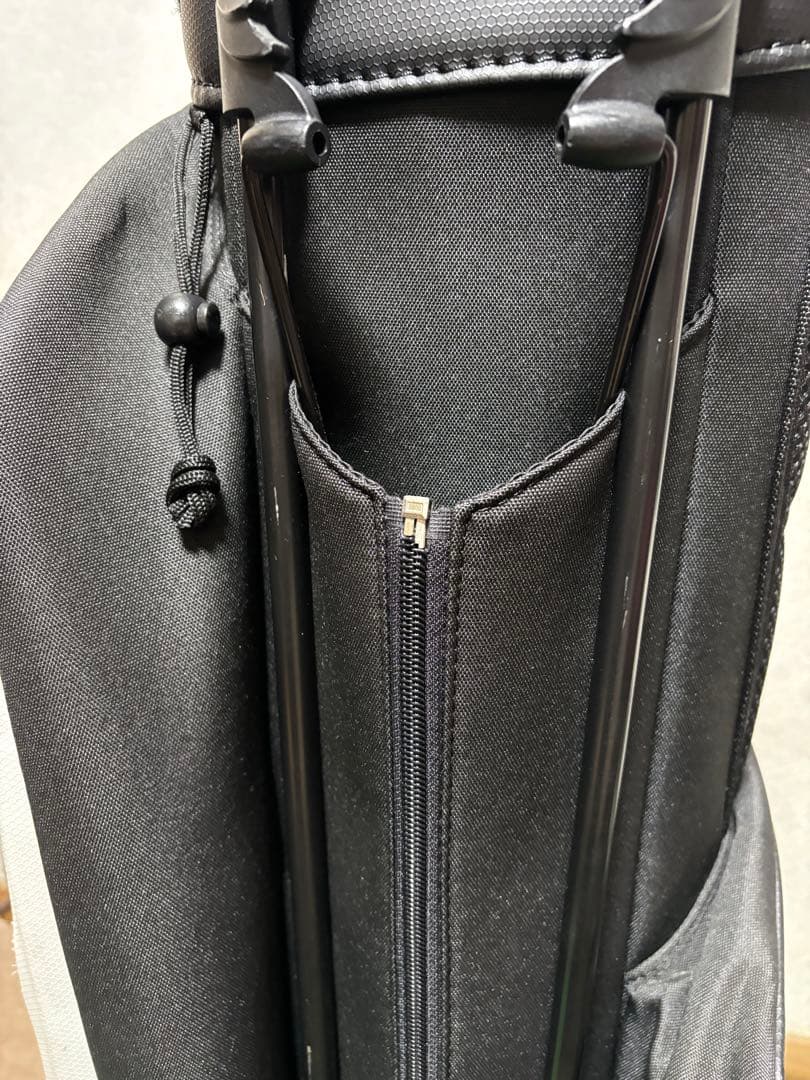 ブリヂストン　ゴルフ　キャディバッグ ホワイト・ブラック・レッド　スタンド式