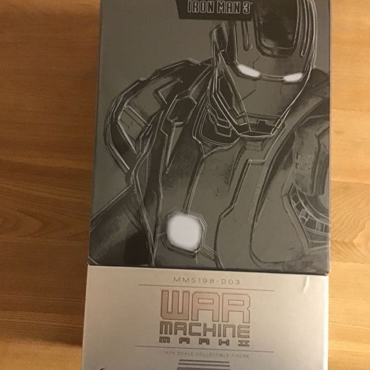 ホットトイズ　アイアンマン3 ウオーマシン
