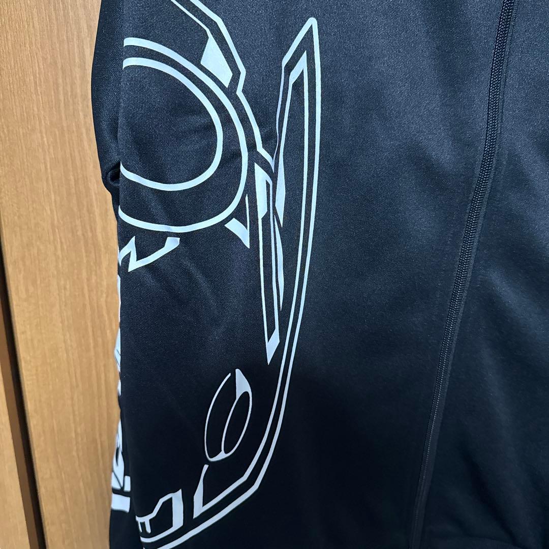 仮面ライダーガッチャード スタッフパーカー［XL］