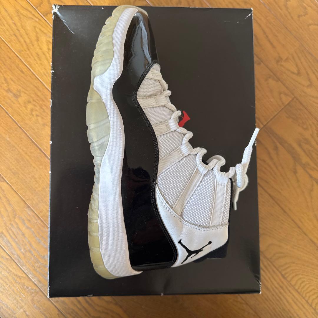 Air Jordan 11 ホワイト/ブラック
