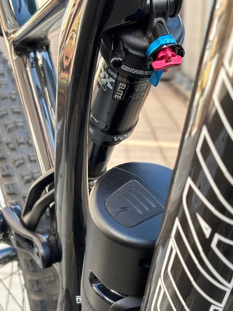 自転車本体 SPECIALIZED TURBO LEVO SL EXPERT CARBON