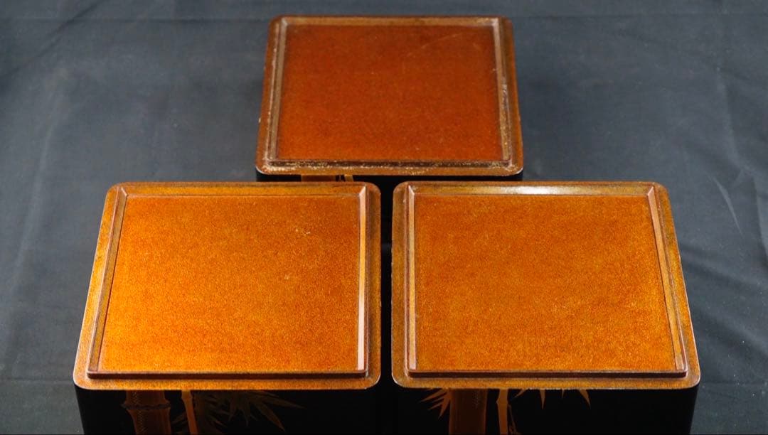 時代 竹梅蒔絵 家紋 内梨地 五段重箱 二枚蓋 螺鈿細工 青貝 木製 / 輪島塗