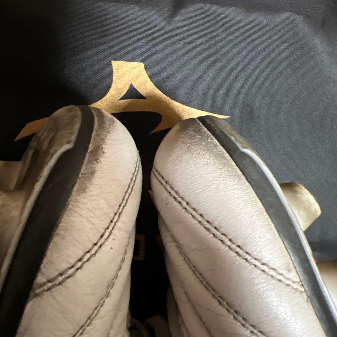 ミズノ　モレリア2 27㎝