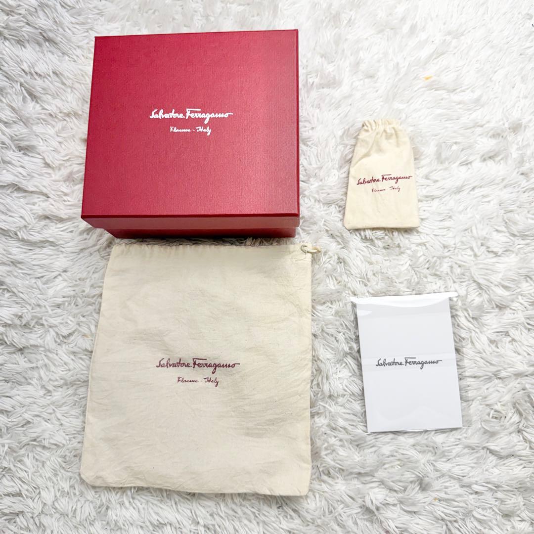 【美品&付属品あり】フェラガモ リバーシブルベルト ダブルガンチーニ 黒 赤