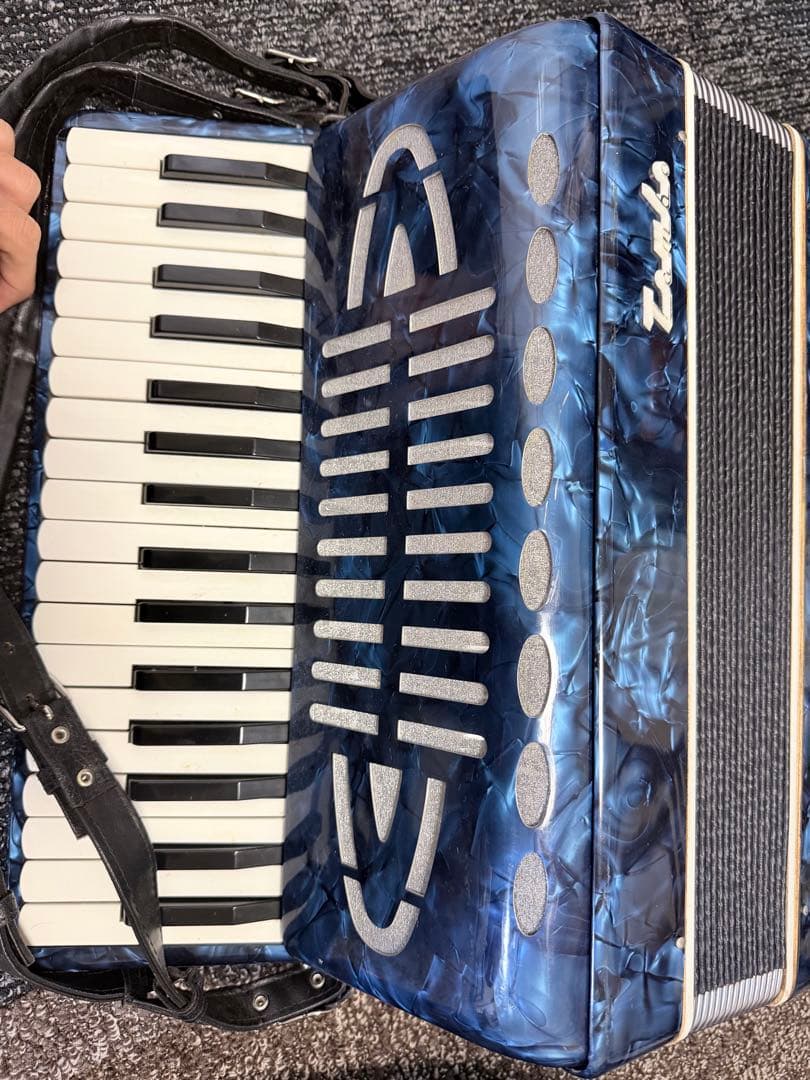 TOMBO 手風琴 No.241 日本製 YAMAHA製ソフトケース付き 中古