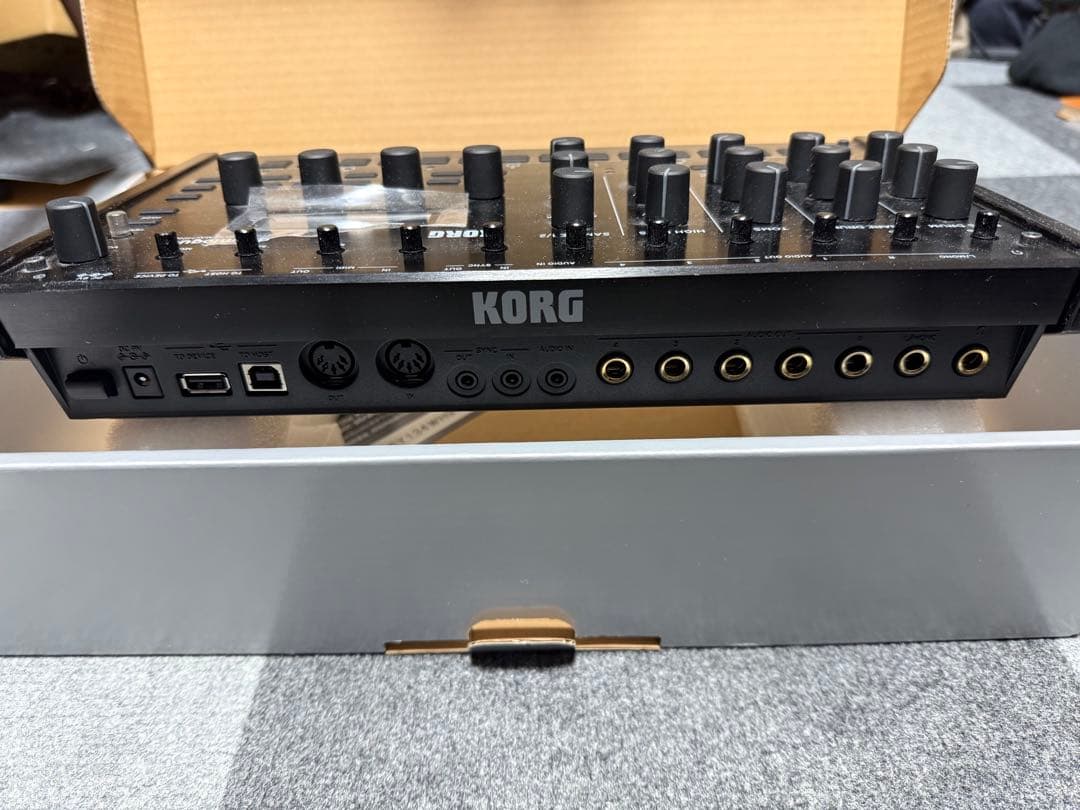 KORG drumlogue アナログシンセサイザー