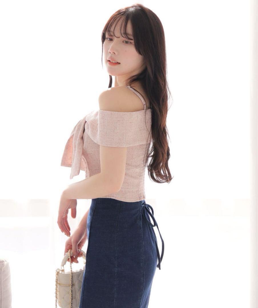 LIPSERVICE ツイードリボンオフショルトップス