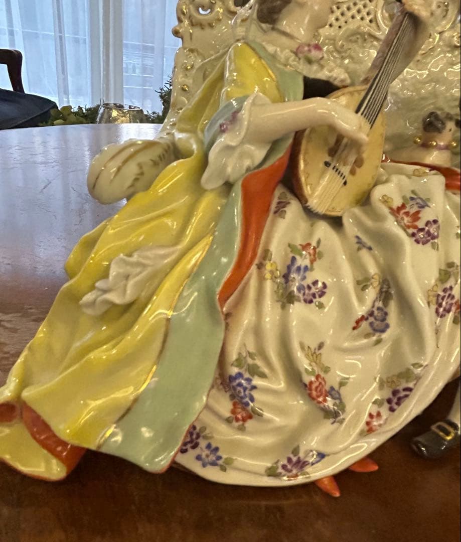 美品★Meissen (ソファーの二人)ケンドラー　マイセン　フィギュリン　人形