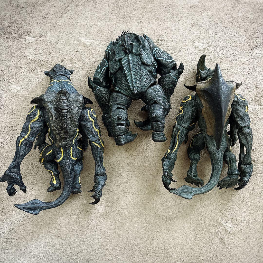 パシフィック リム　フィギュア 7体セット