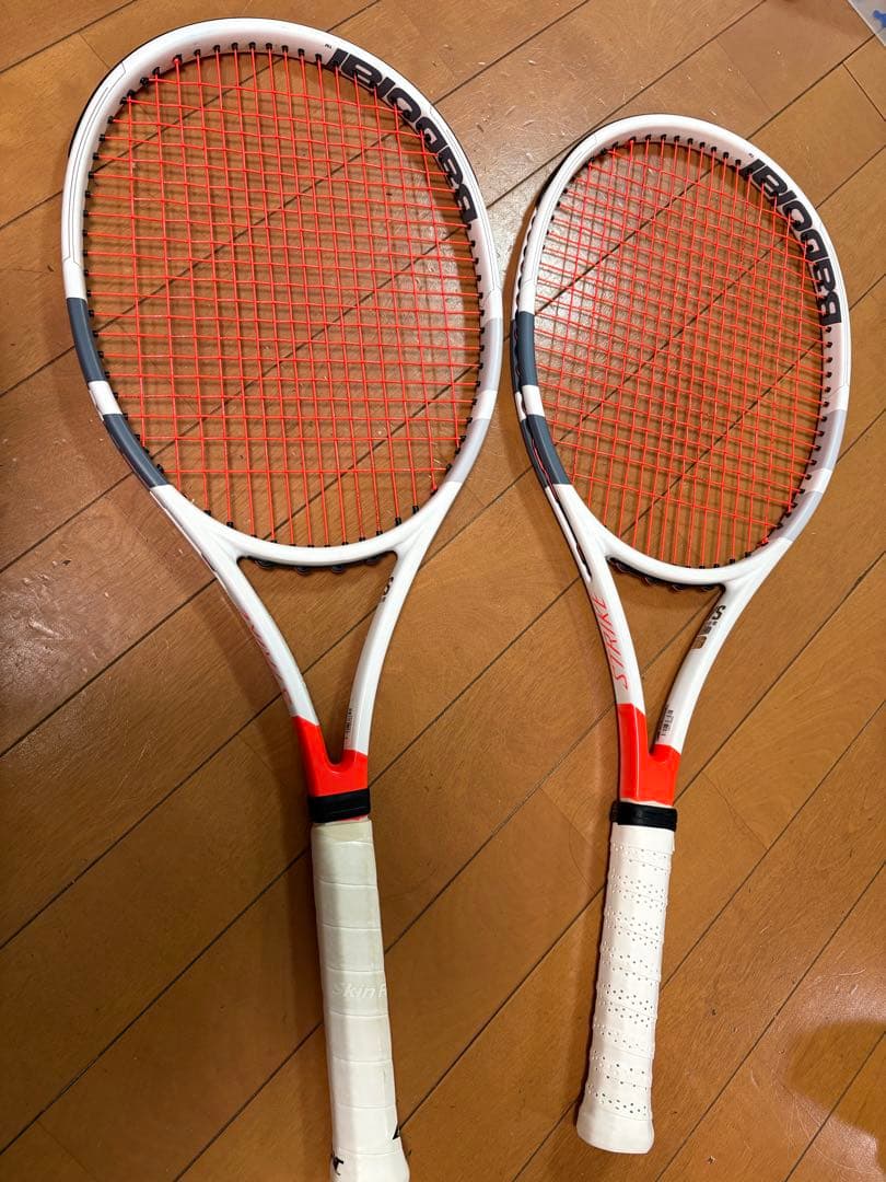 Babolat ピュアストライクVSツアー　2本セット おまけガット付き