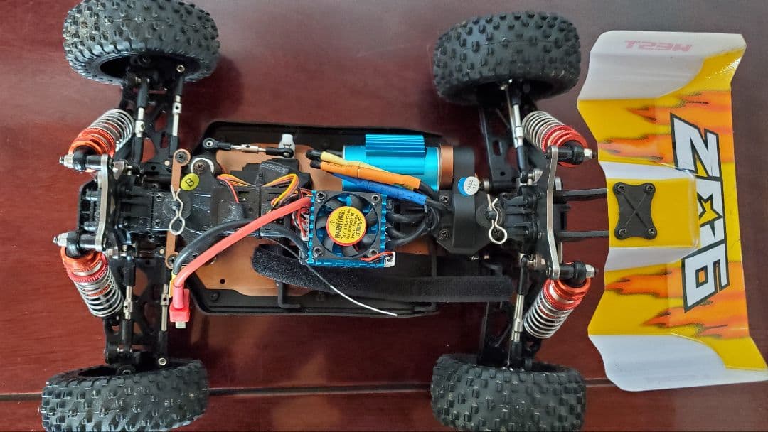 ハイテック1/14 4WD オフロードカー