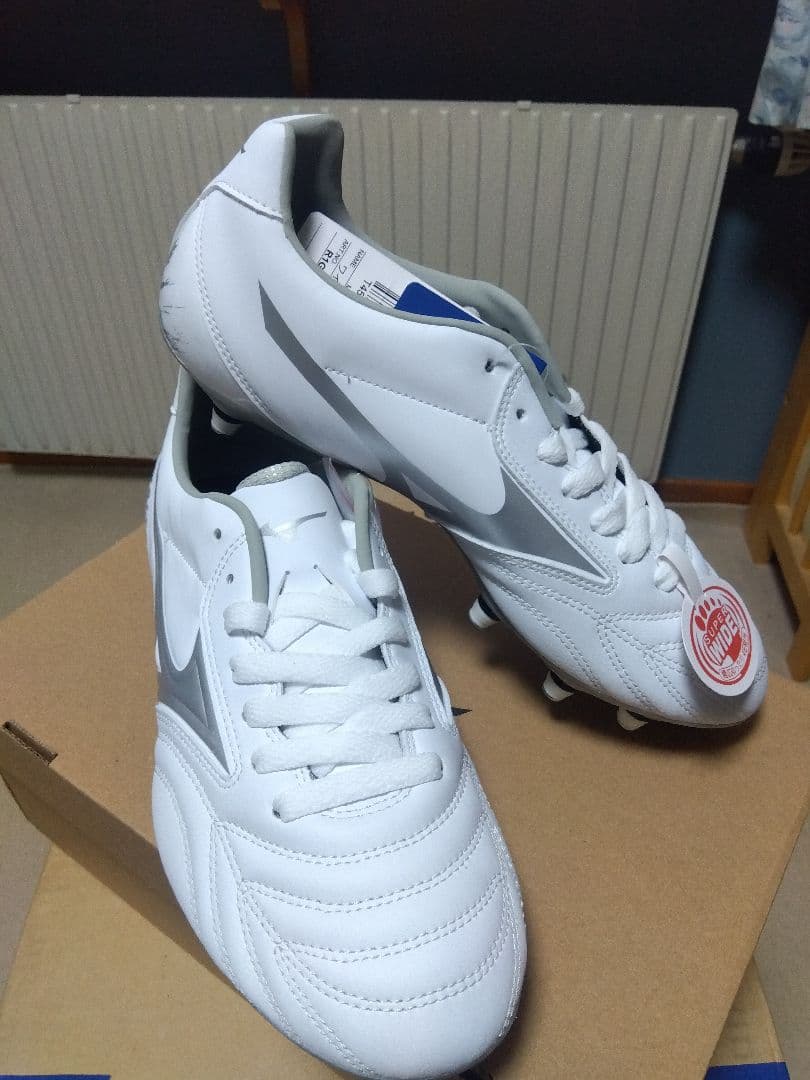 ラグビースパイク／27.5／白×シルバー／R1GA230003／新品・未使用品