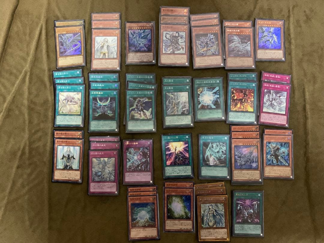 遊戯王引退　青眼、ブラックマジシャン、三幻神ホルスデッキ　クオシク、プリシク