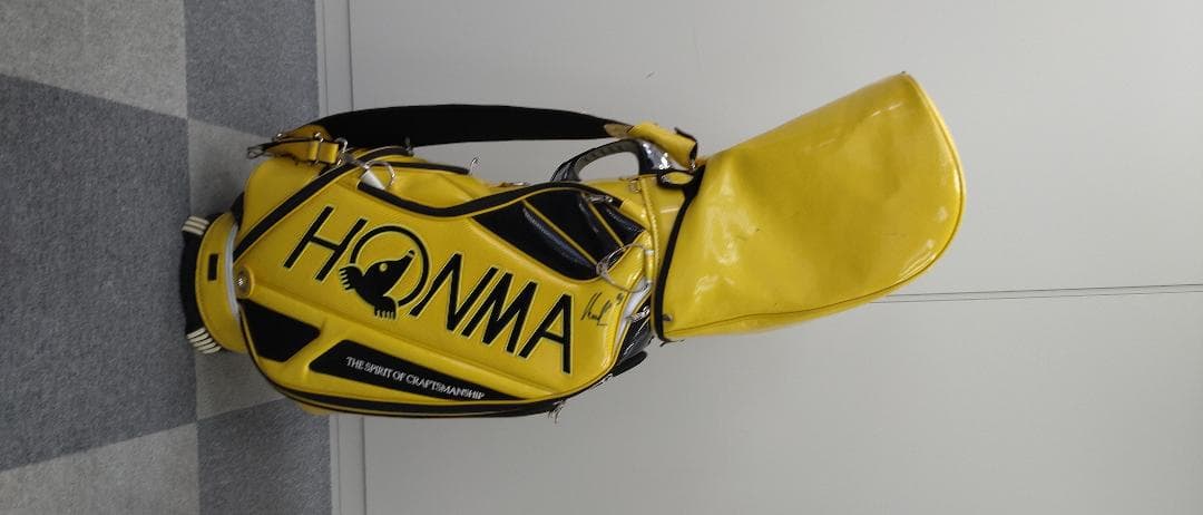 26名サイン入り本間ゴルフバッグ