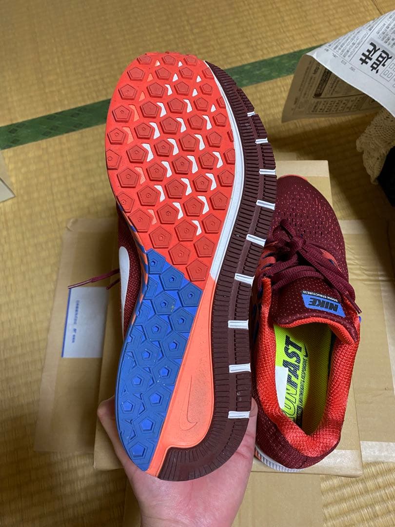 ナイキ　エアズームストラクチャー20 レッド