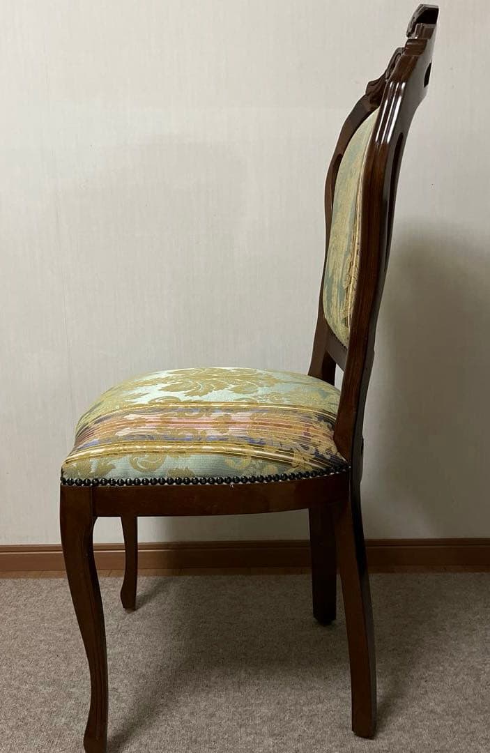 イタリア製ダイニングチェア