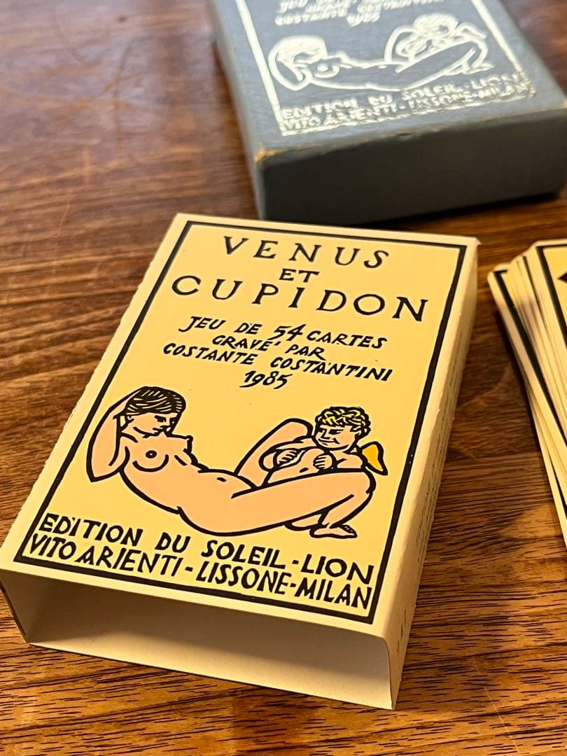 希少　イタリア製トランプ　1985年ヴィンテージ調ヴィーナスとキューピッド柄