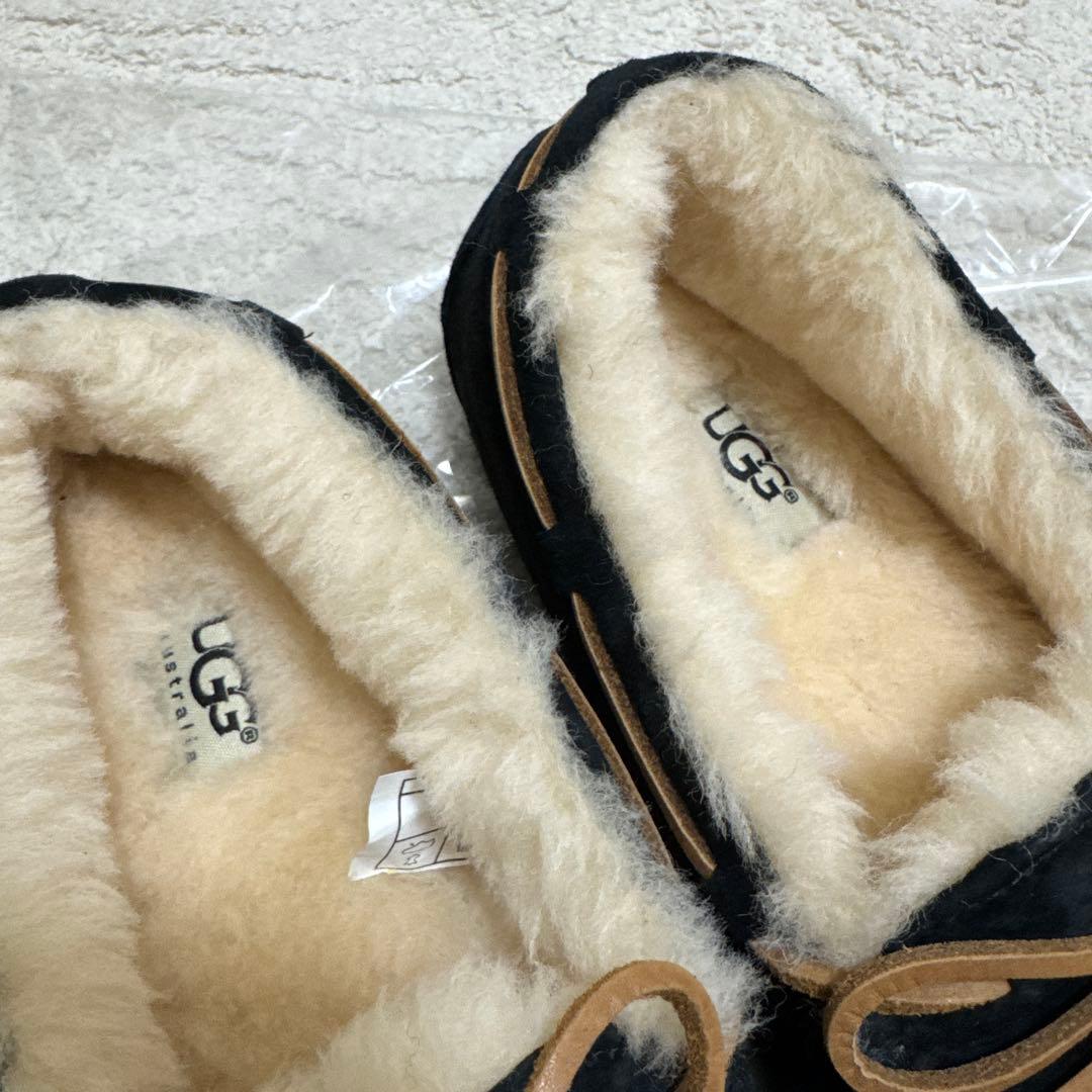 【美品】 UGG モカシン スリッポン