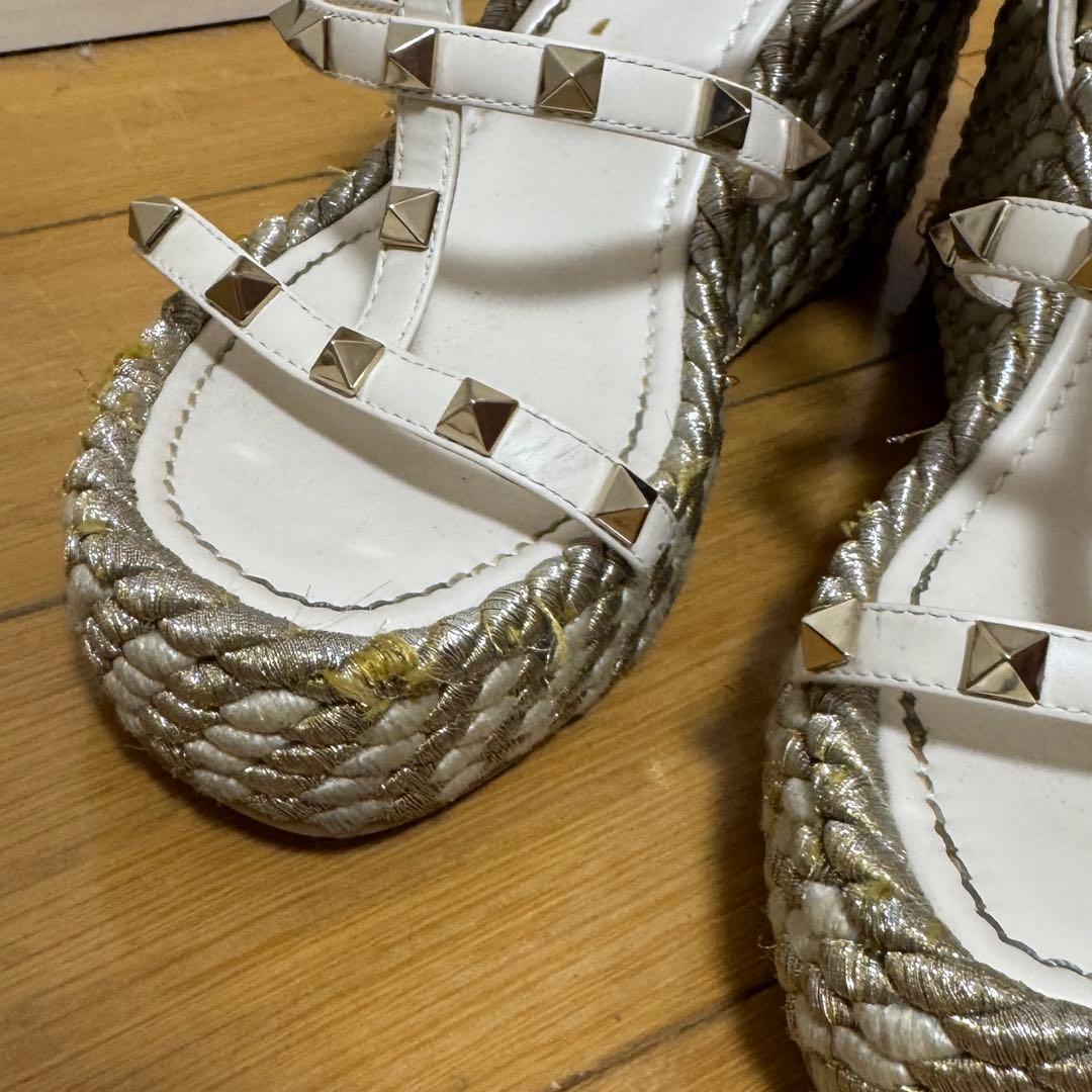 ヴァレンティノ　ロックスタッズサンダル