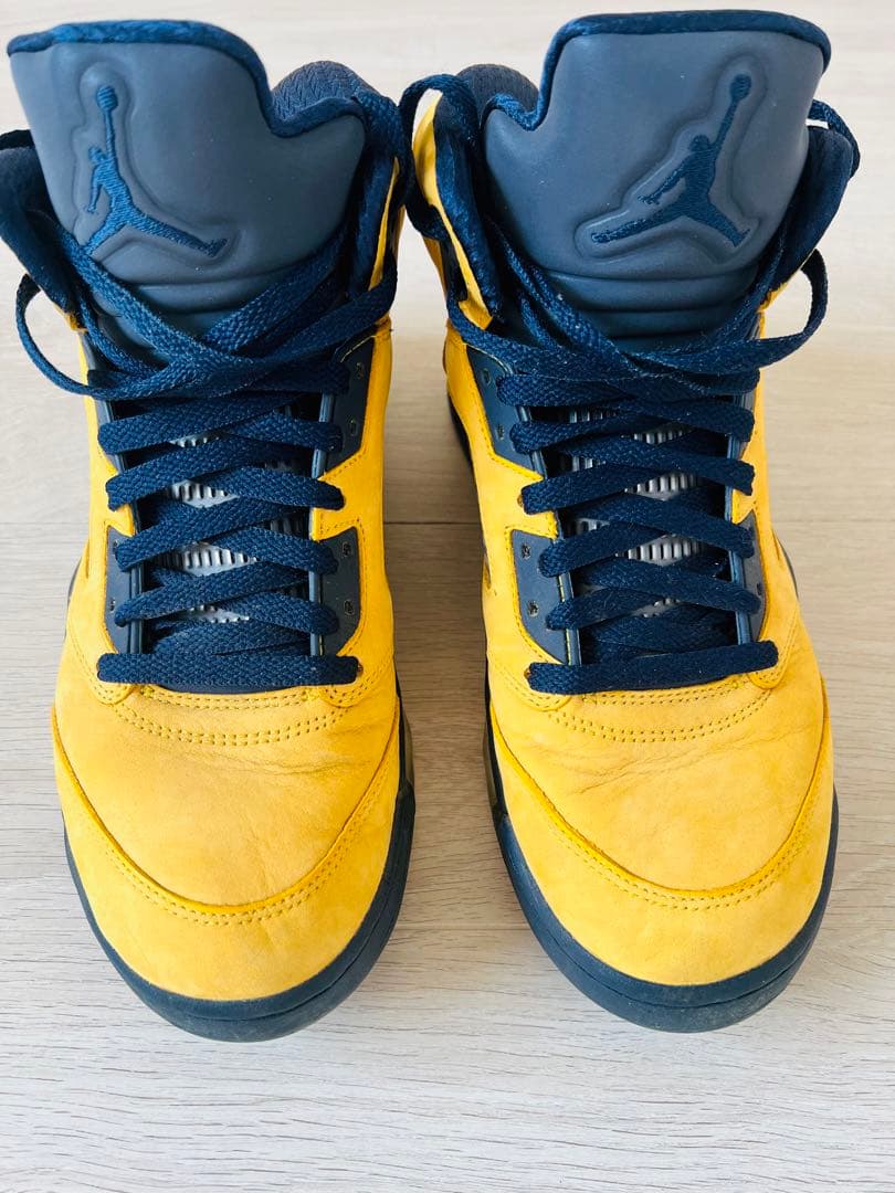 NIKE AirJodan 5 MICHIGAN 27cm 不思議な贈り物を付き