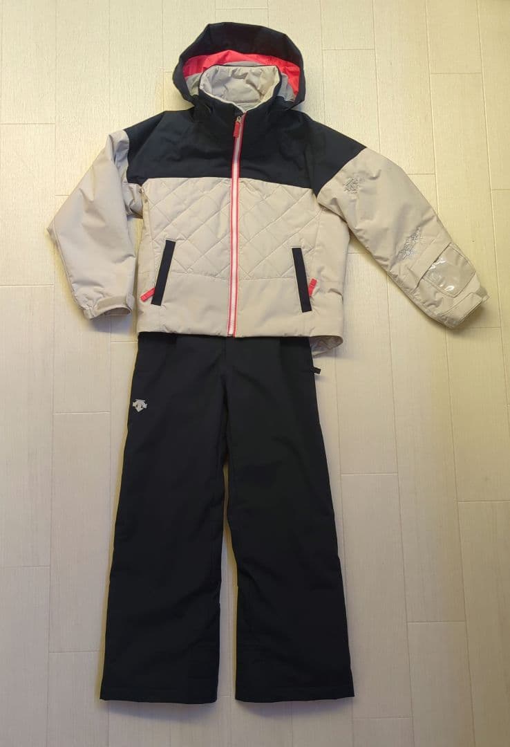 デサント　 スキーウェア スキースーツ 上下セット ガールズ 　130