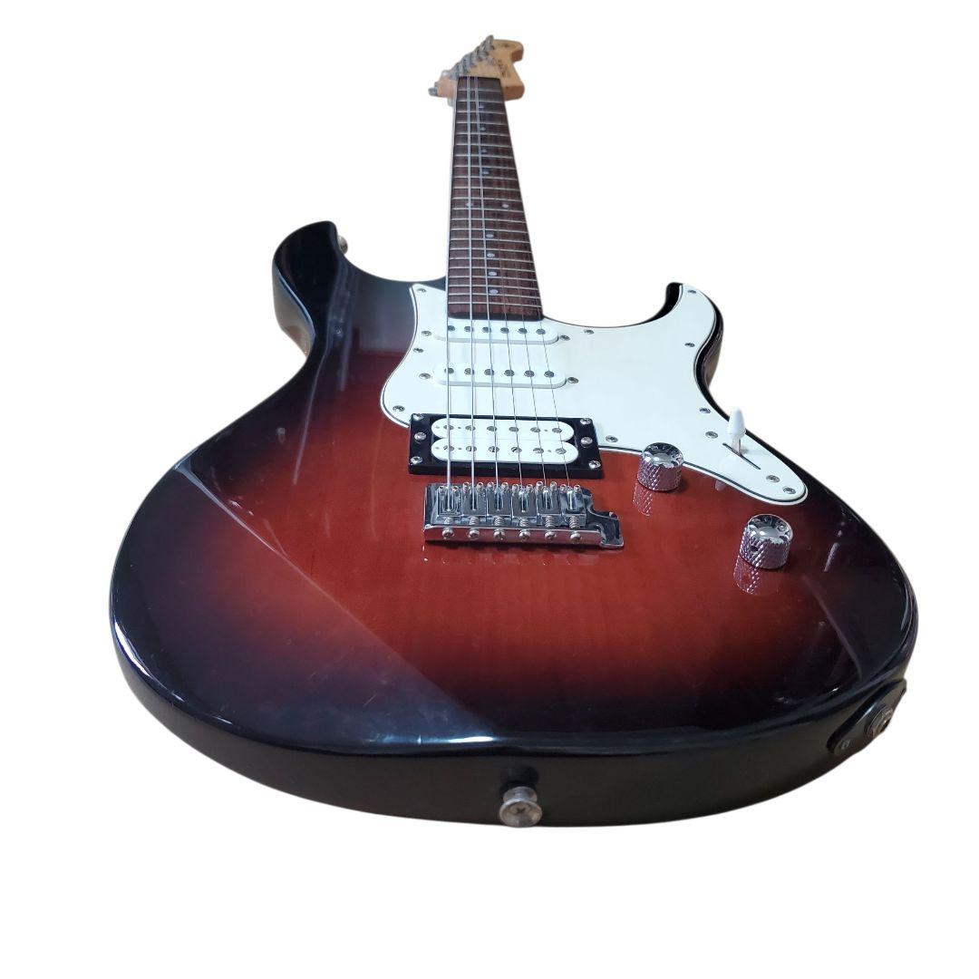 【美品】YAMAHA Pacifica 112V エレキギター