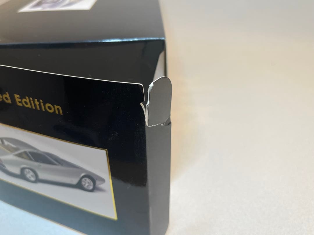 KK-scale 社製 1/18 フェラーリ365GTC/4！