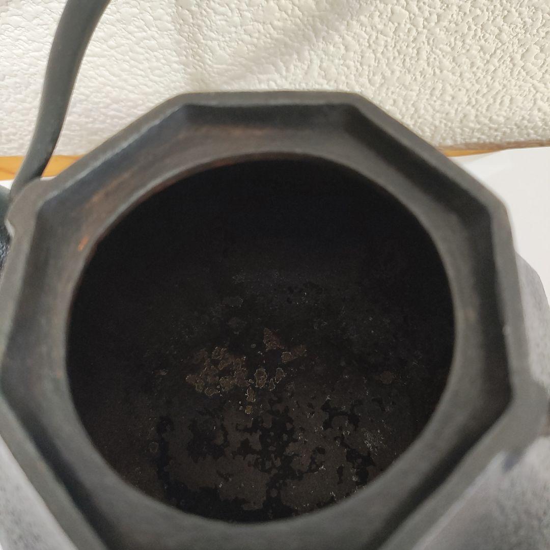 八角形 鋳鉄 鉄瓶 つまみ付き（南部鉄器）