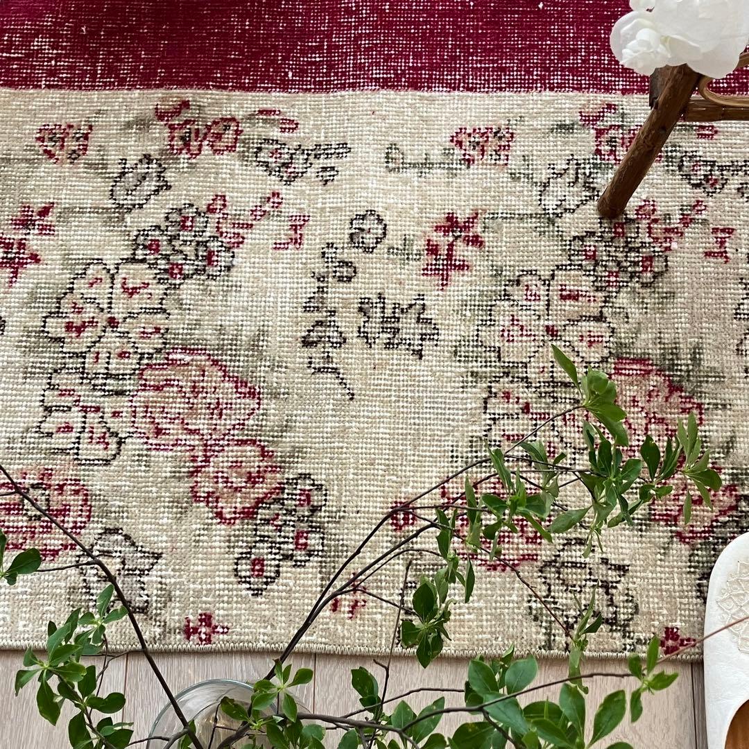 レッド✳︎60×151✳︎ フラワー　ローズ　ランナー　トルコヴィンテージラグ