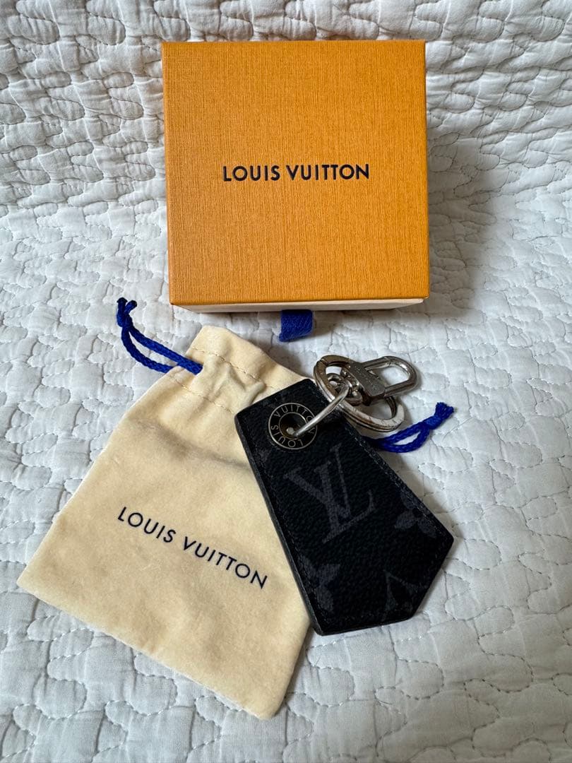 LOUIS VUITTON ブラック キーホルダー