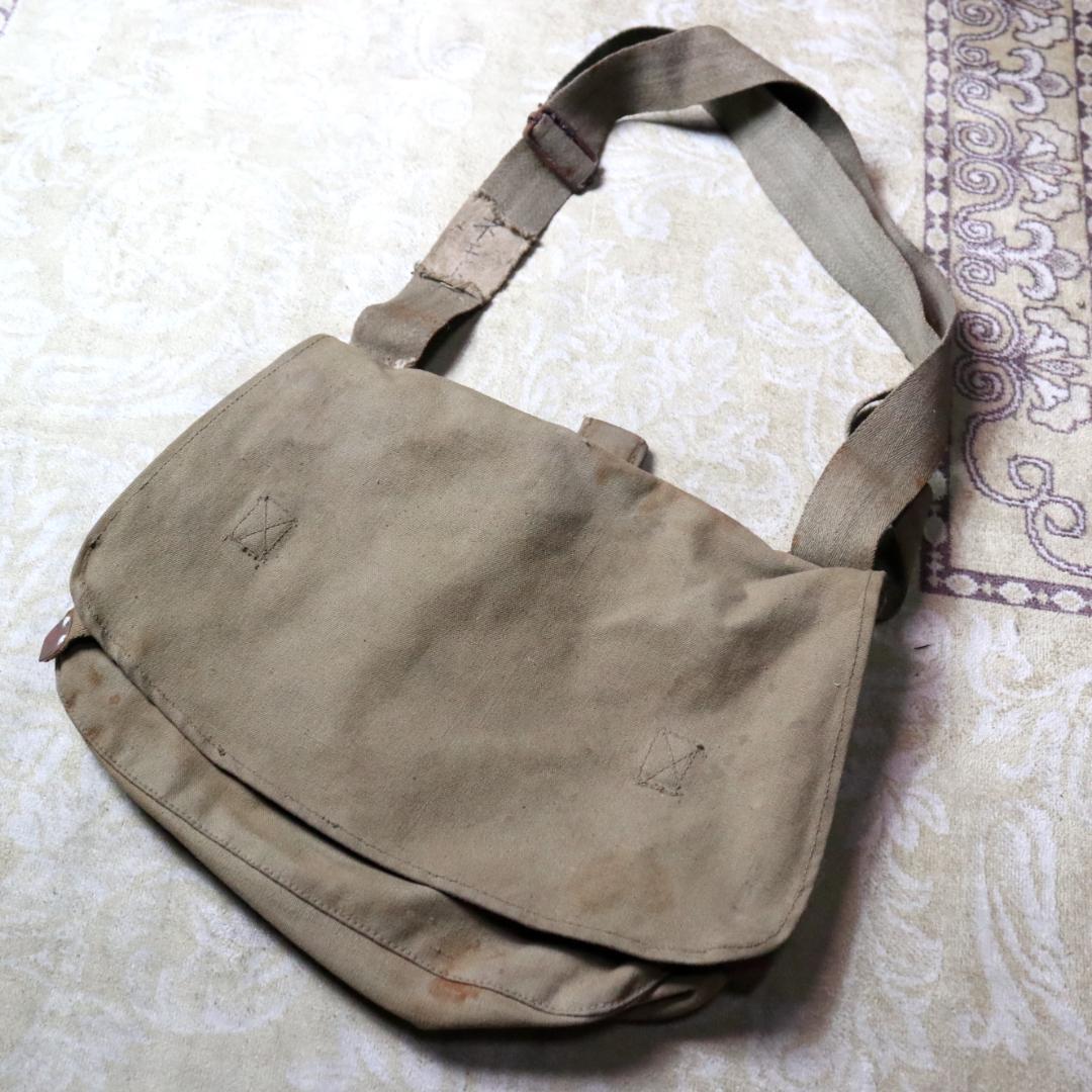 B1345 当時物 旧日本軍 雑嚢 バック ミリタリー 蔵出し うぶだし 時代物