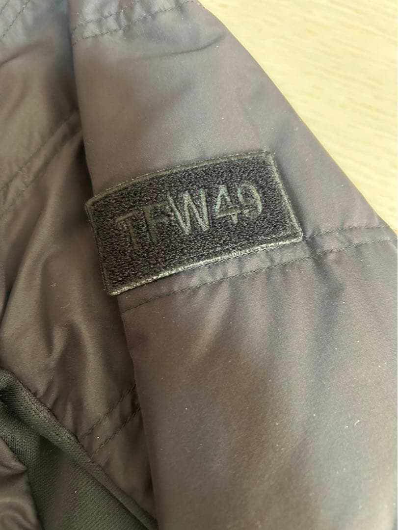 TFW49 ダウンジャケット S相当（サンプル品・タグなし）ブラック