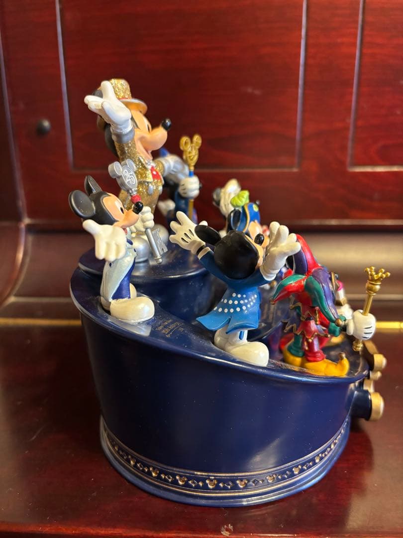 東京ディズニーリゾート　30周年　フィギュア