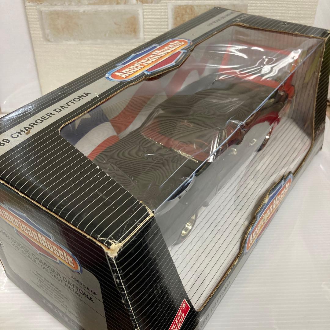 ダッジ チャージャー デイトナ 1/18
