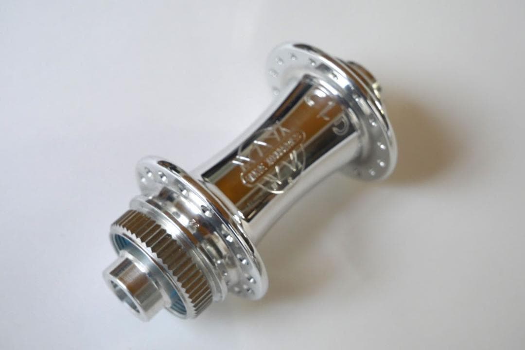 未使用品 ホワイトインダストリーズ CLD ハブ ポリッシュシルバー 32H