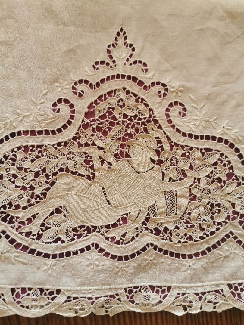 アンティーク ポワンドヴェニス 花籠にもたれる人 ボビンレース二重タオル ケース