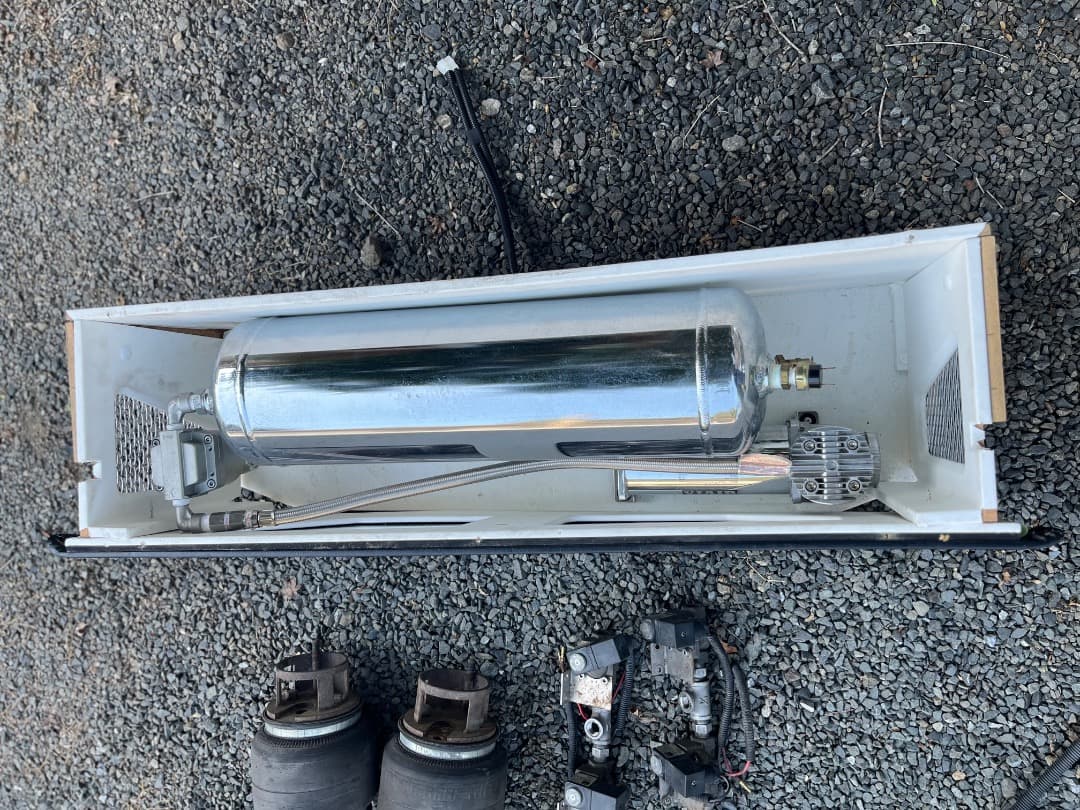 S*）様 エアサス HONDA FREED