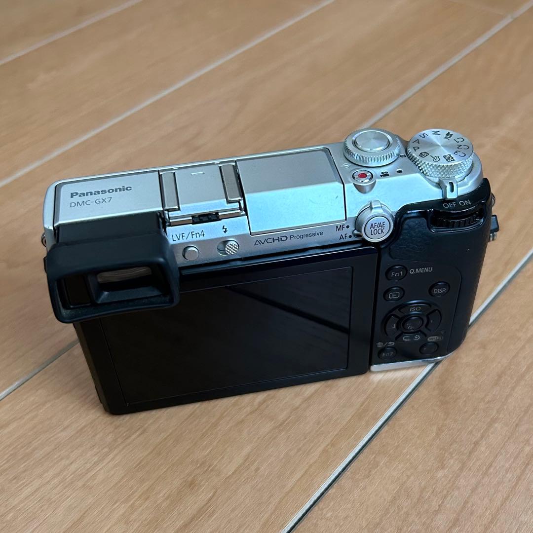 Panasonic LUMIX DMC-GX7 シルバー