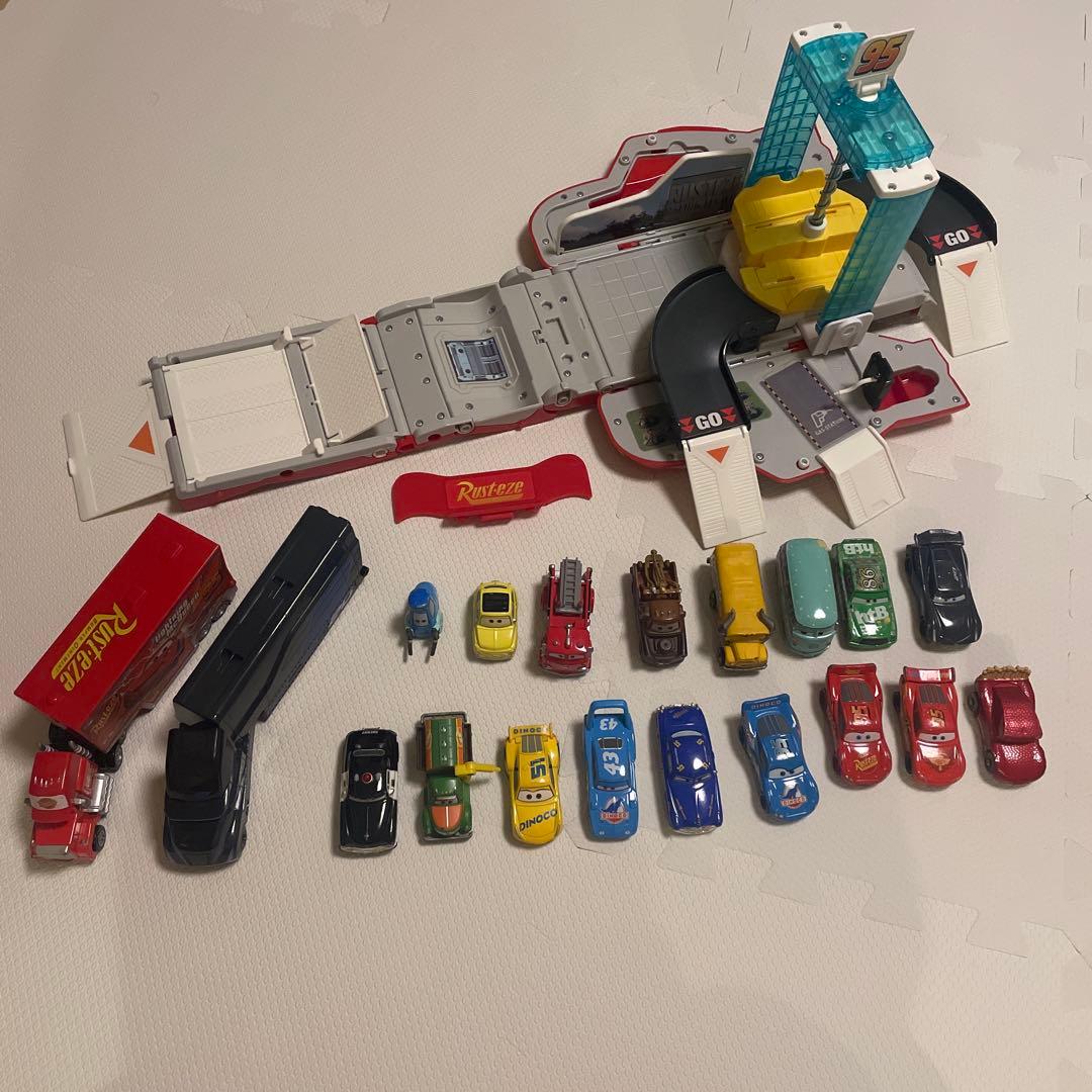 カーズトミカ(17+1台 トレーラー2台)まとめ売り　トルネードシューター付き
